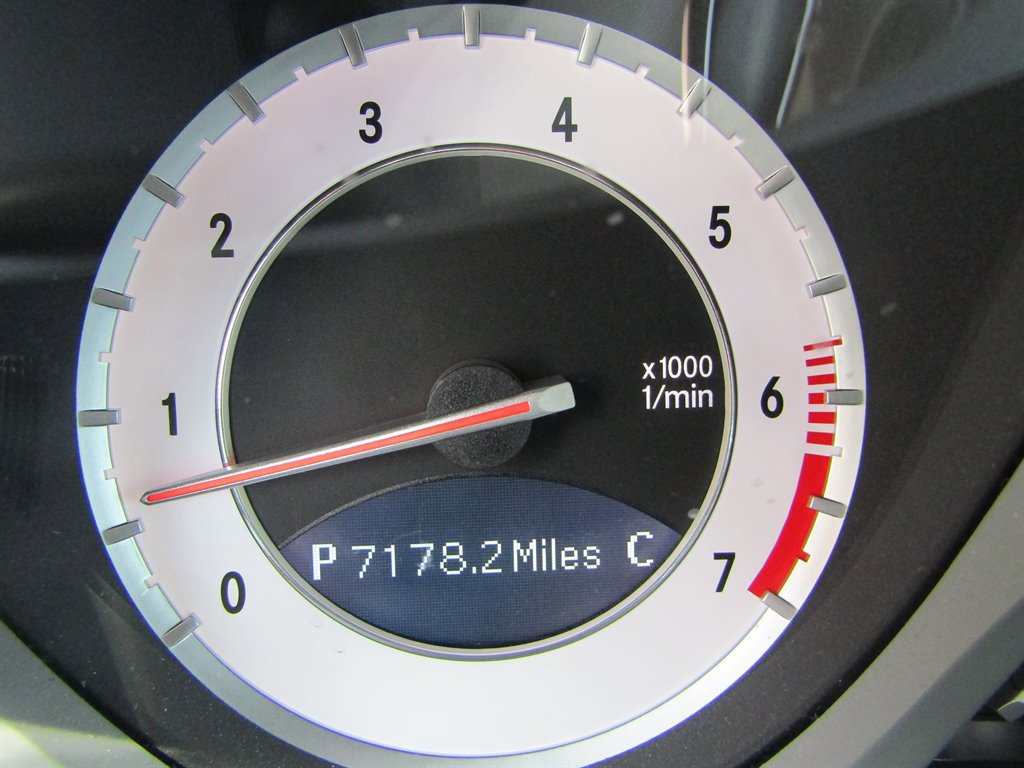 Used 2012 Mercedes-Benz SL 550 w/ SL Wheel Pkg image 11