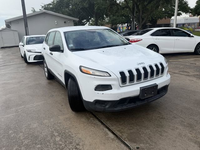 Used 2014 Jeep Cherokee Sport FWD image 3