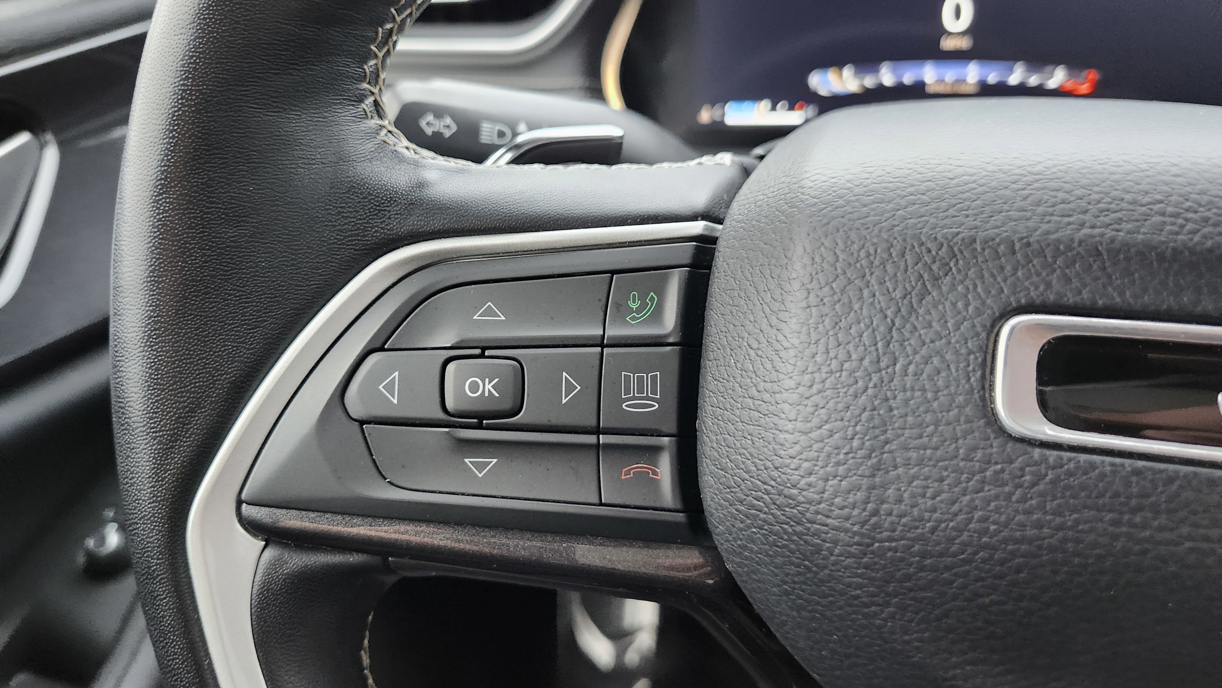 Used 2022 Jeep Grand Cherokee L Laredo w/ Luxury Tech Group I image 36