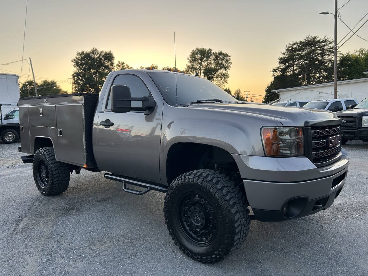 Used 2013 GMC Sierra 2500 SLE AWD/4WD image 4