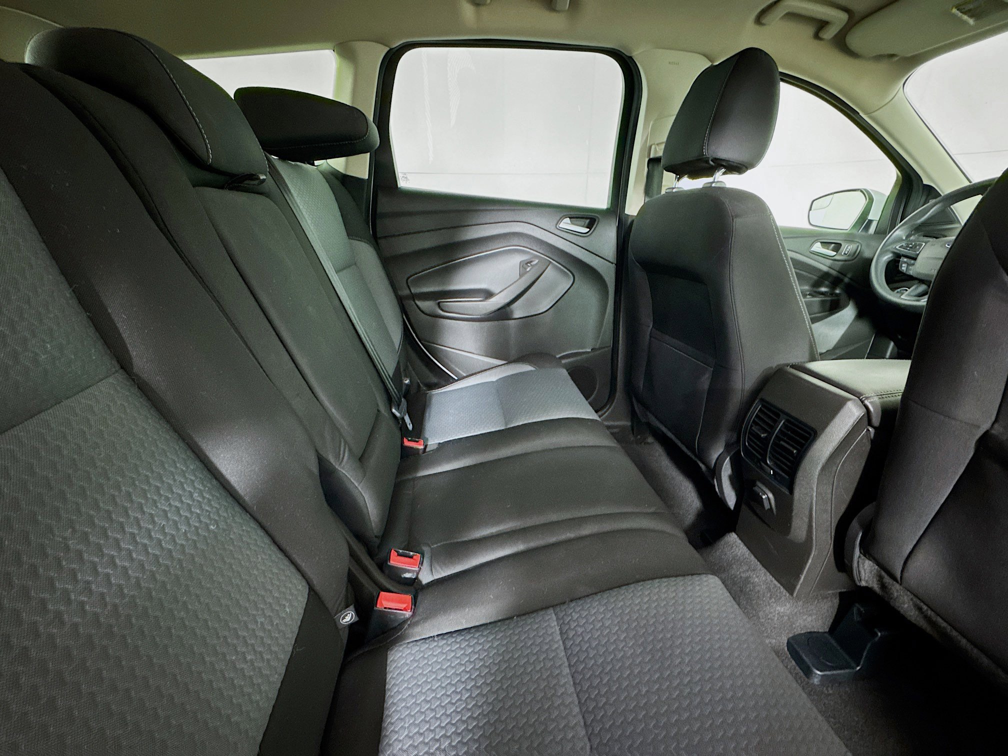 Used 2017 Ford Escape SE image 24