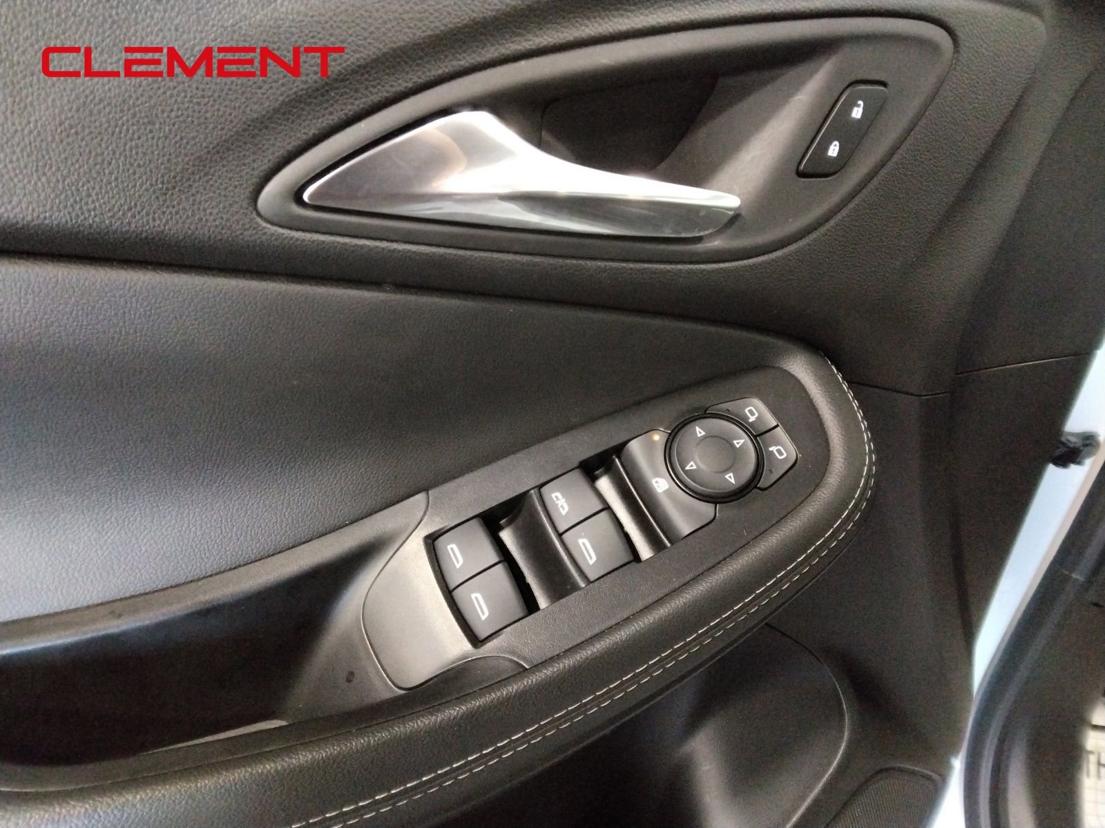 Used 2025 Buick Encore GX Preferred image 27