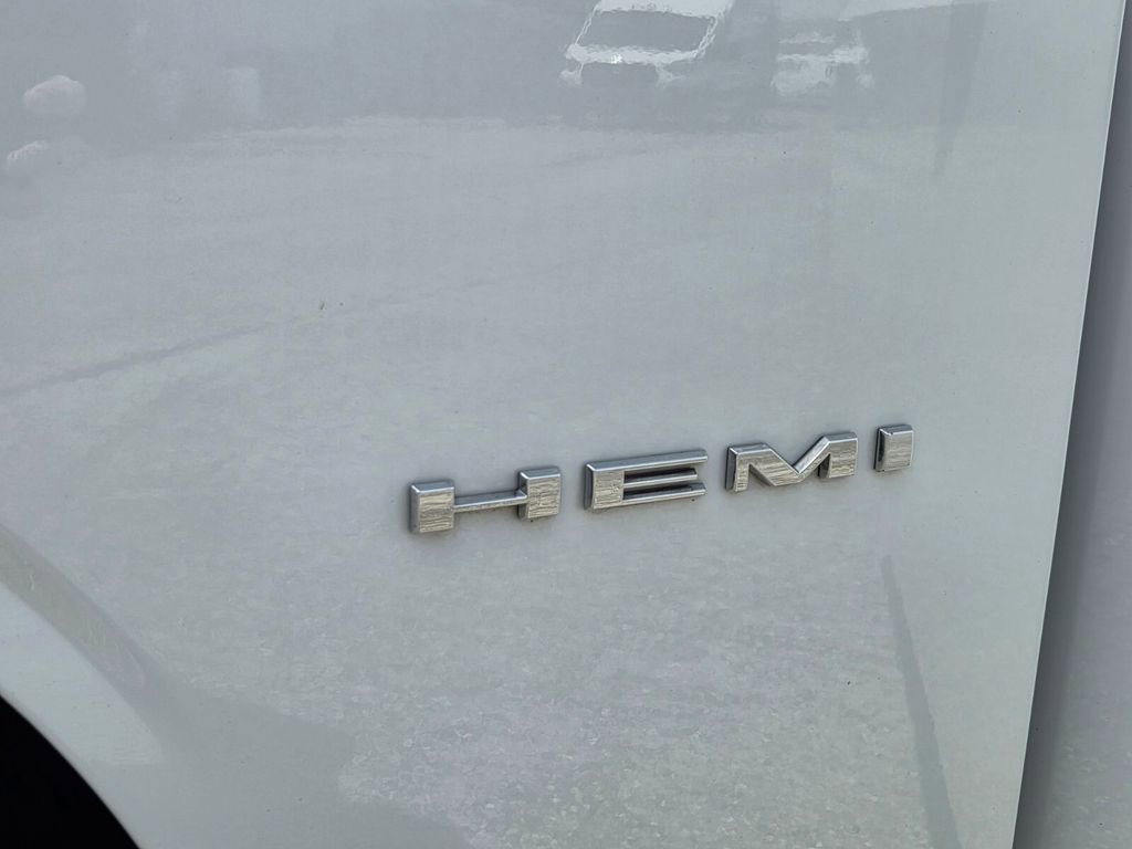 Used 2022 Dodge Challenger R/T image 12