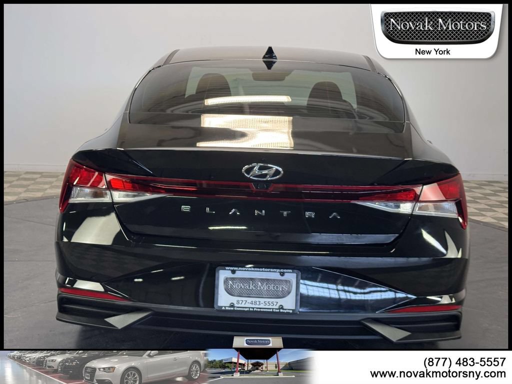 Used 2021 Hyundai Elantra SEL FWD image 9