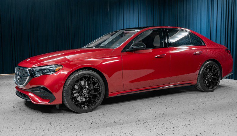 New 2025 Mercedes-Benz E 350 4MATIC Sedan