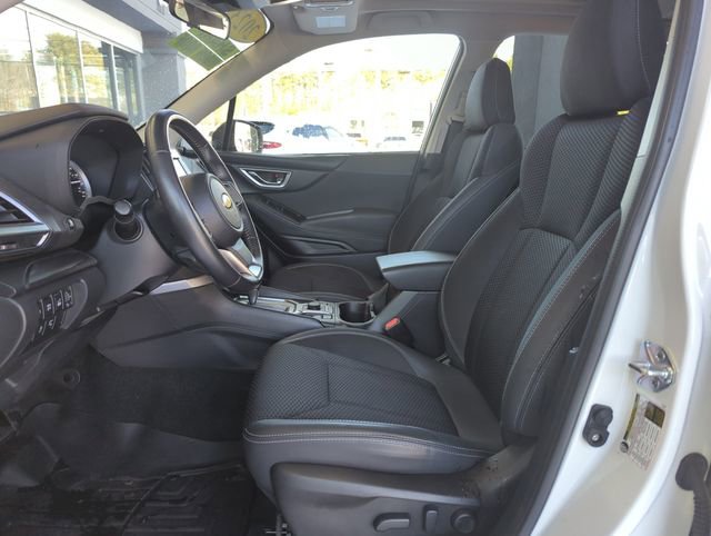 Used 2023 Subaru Forester Premium image 11