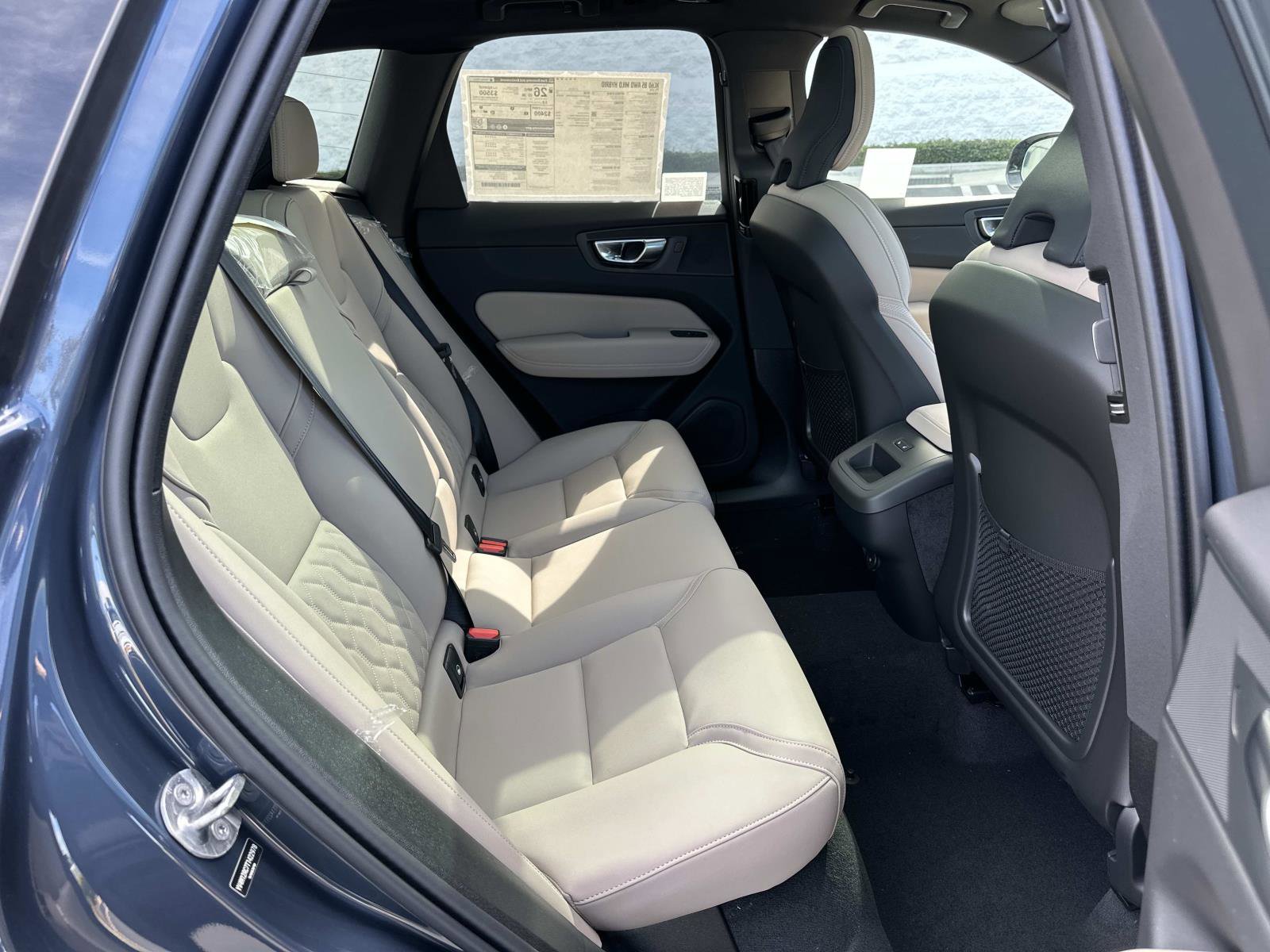 New 2026 Volvo XC60 B5 Plus w/ Protection Package Premier AWD/4WD image 19