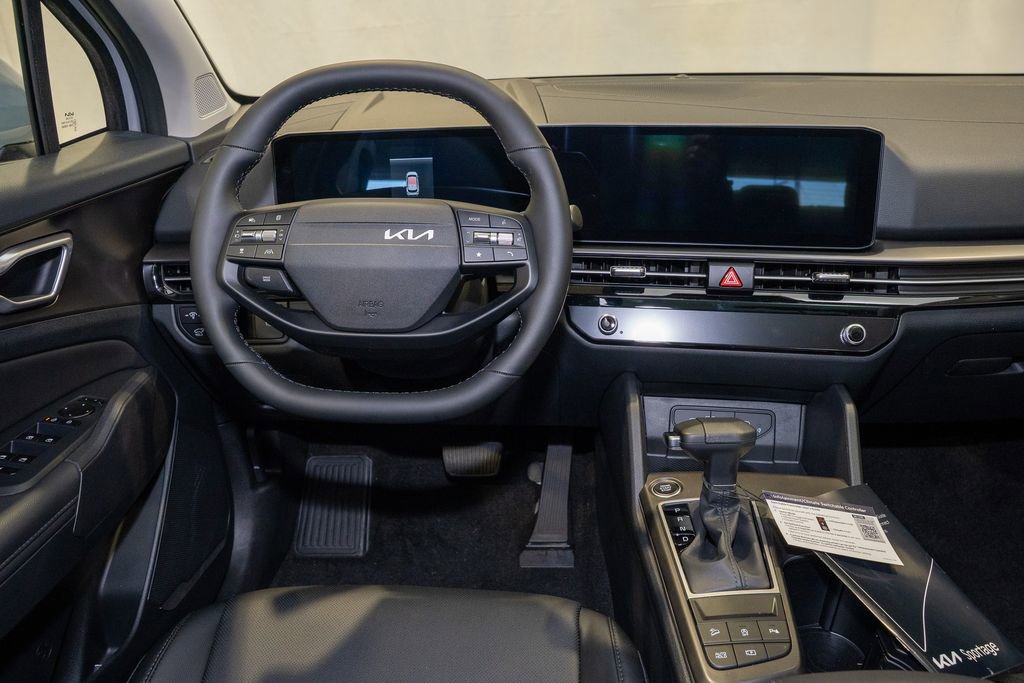 New 2026 Kia Sportage EX w/ EX Panorama Roof Package image 8