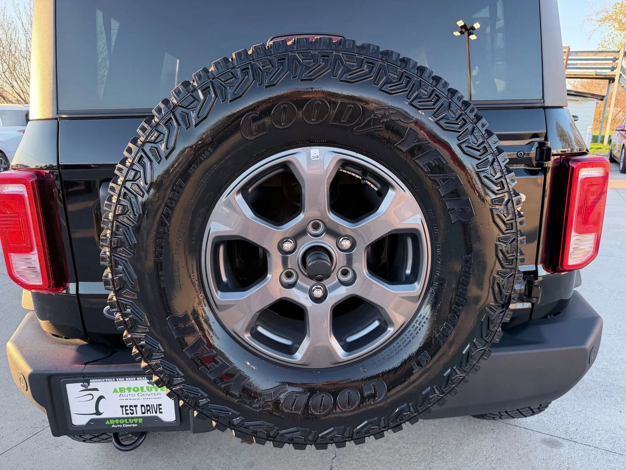 Used 2025 Ford Bronco Big Bend image 48