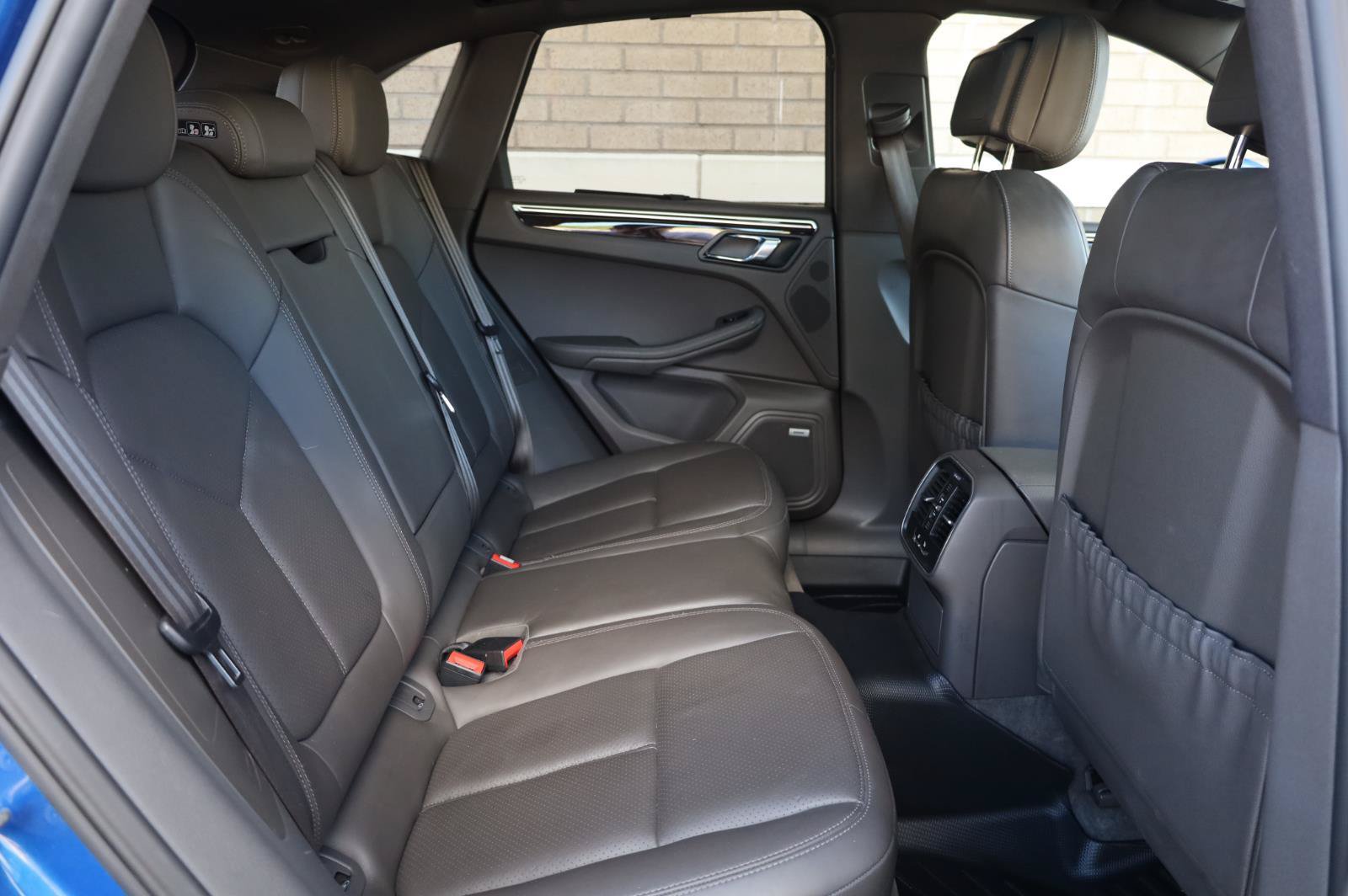 Used 2017 Porsche Macan S AWD/4WD image 28