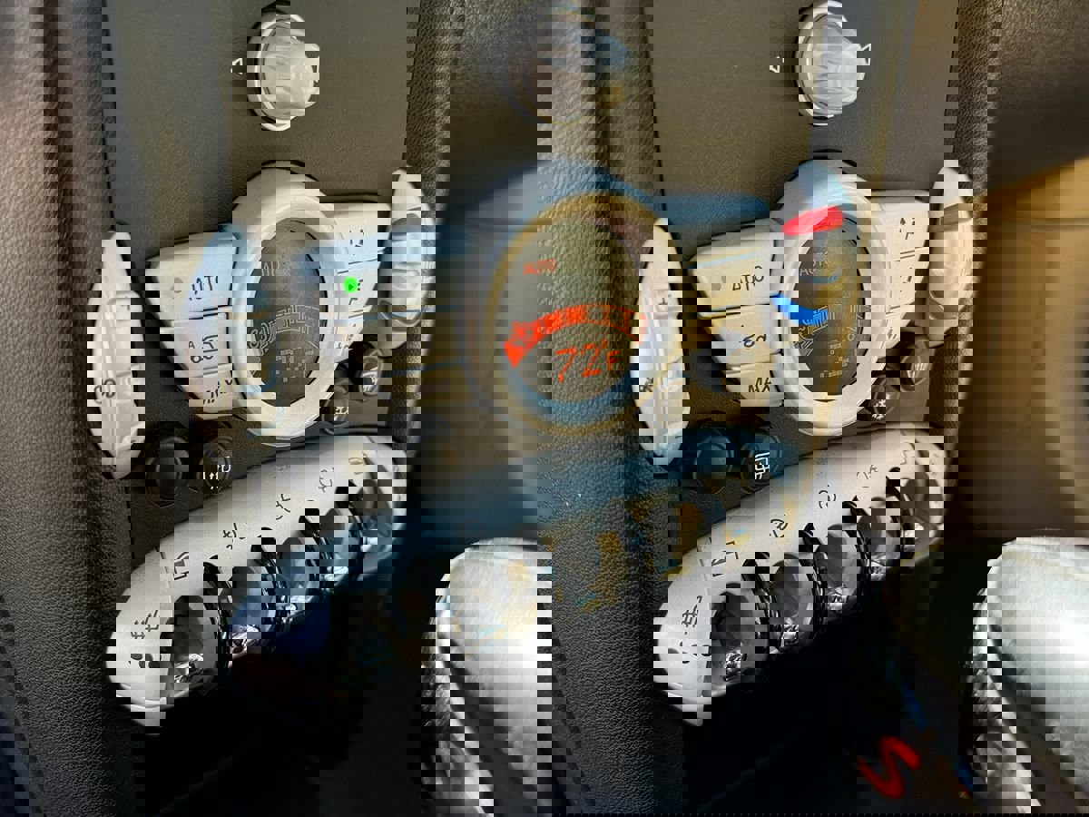 Used 2009 MINI Cooper Clubman S image 27