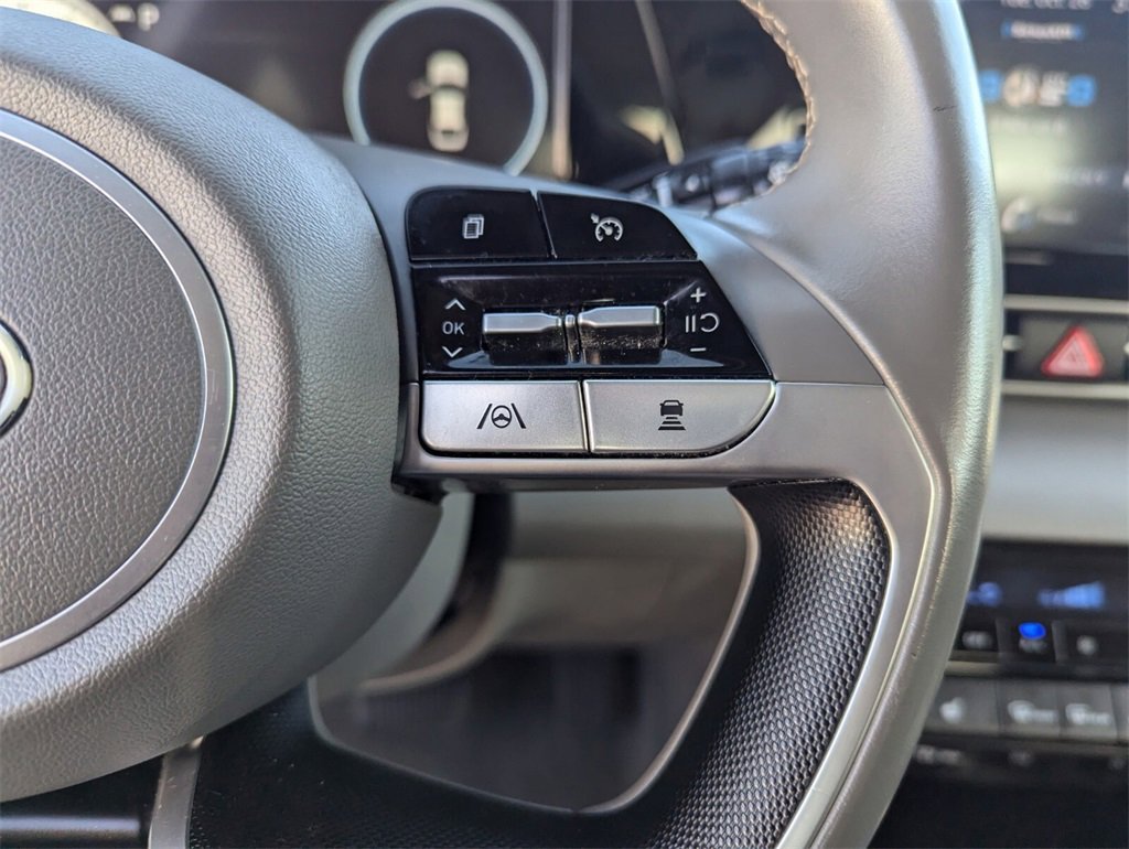 Used 2021 Hyundai Elantra SEL w/ Convenience Package image 27