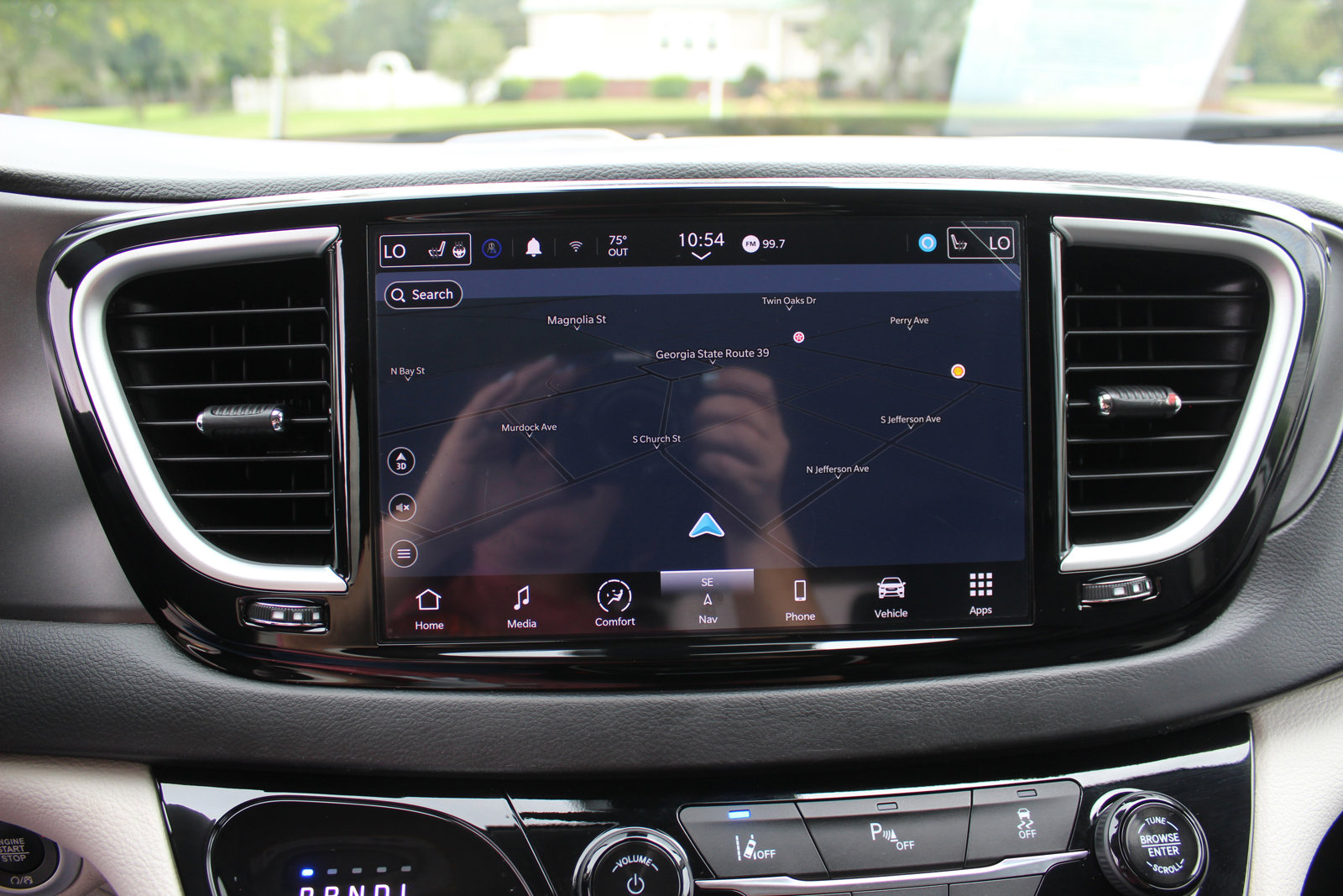 Used 2024 Chrysler Pacifica Select image 33