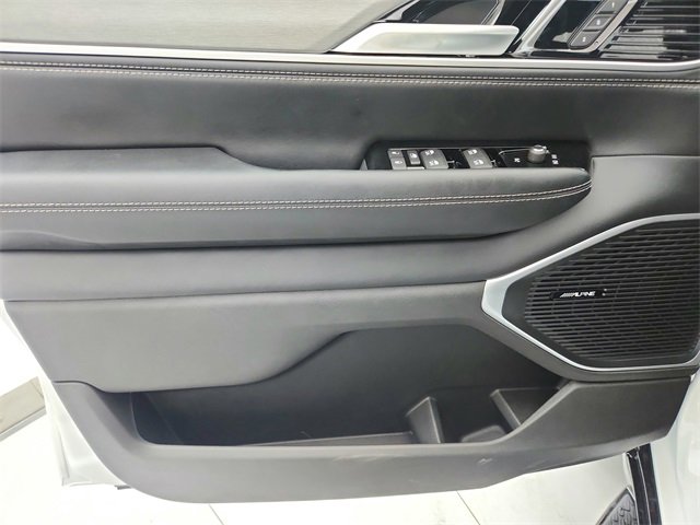 New 2025 Jeep Wagoneer Series II w/ Convenience Group I image 32