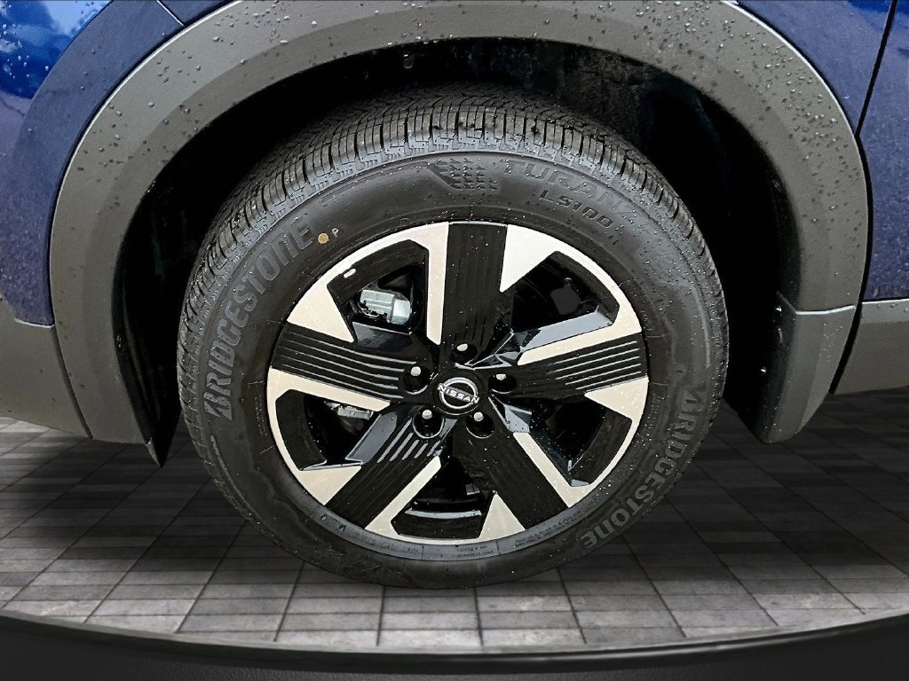 New 2026 Nissan Kicks SV w/ Cold Weather Package AWD/4WD image 13