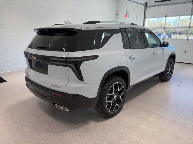New 2026 Chevrolet Traverse High Country w/ LPO, Floor Liner Package image 6
