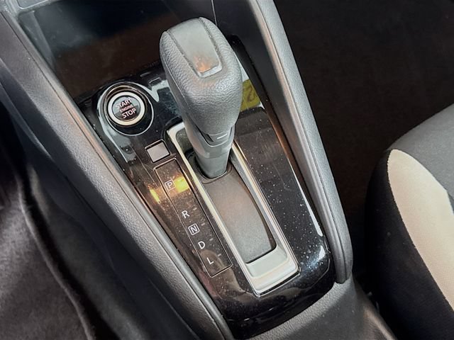 Used 2022 Nissan Versa SV FWD image 16