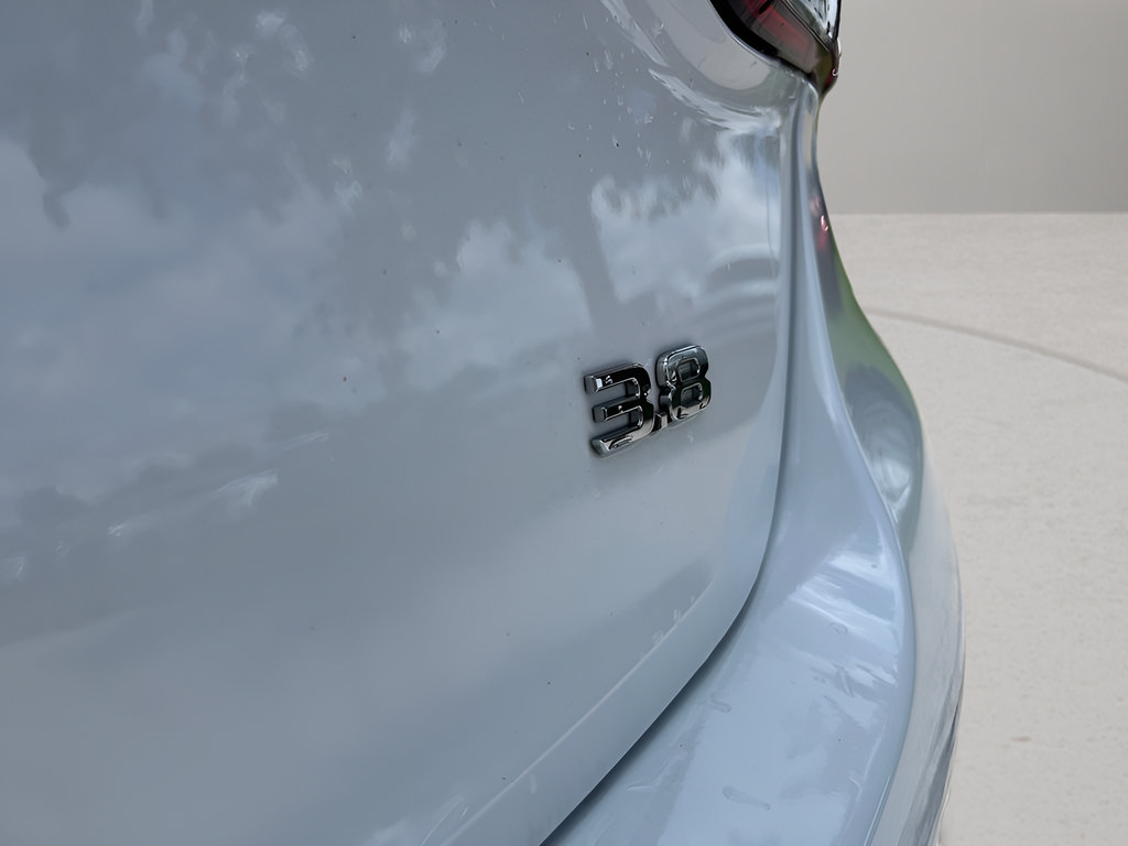 Used 2019 Genesis G80 3.8 RWD image 13
