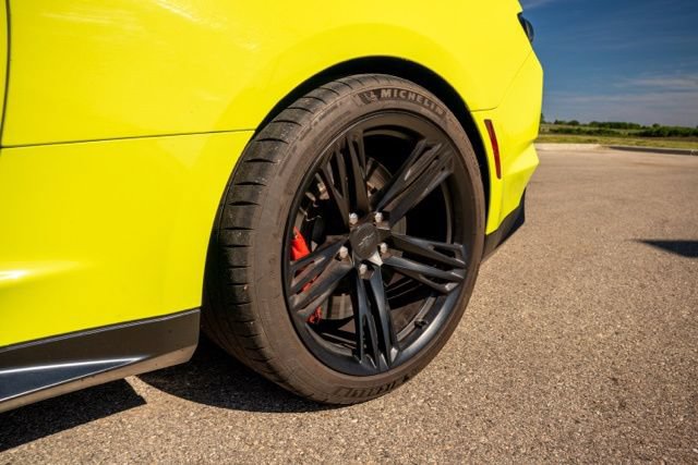 Used 2019 Chevrolet Camaro ZL1 RWD image 10