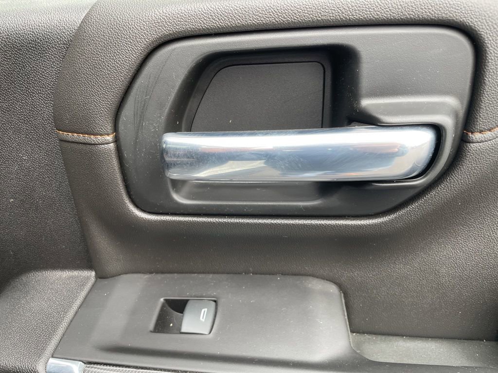 Used 2022 GMC Sierra 2500 AT4 image 35