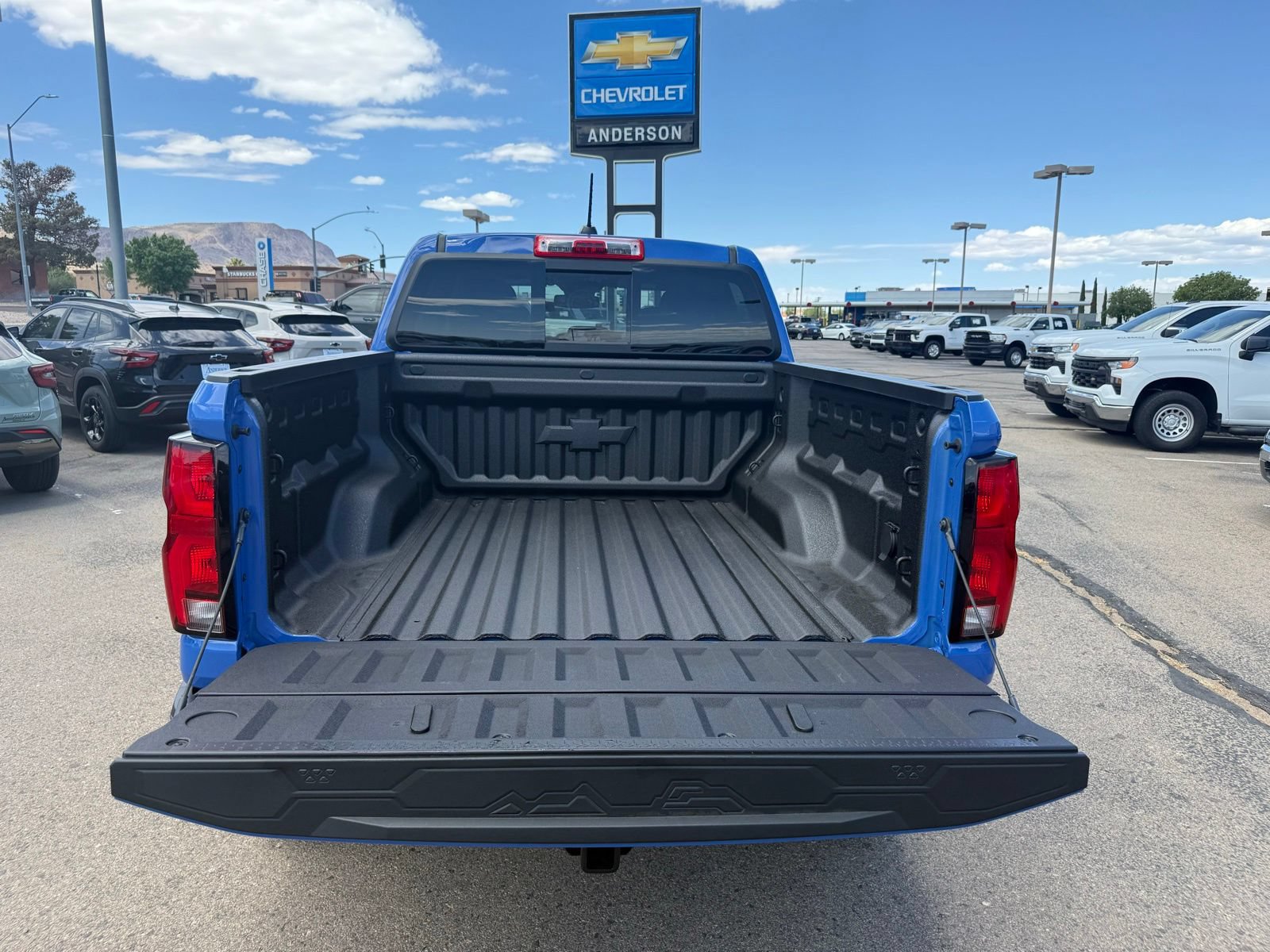 Certified 2026 Chevrolet Colorado ZR2 w/ Technology Package AWD/4WD image 36