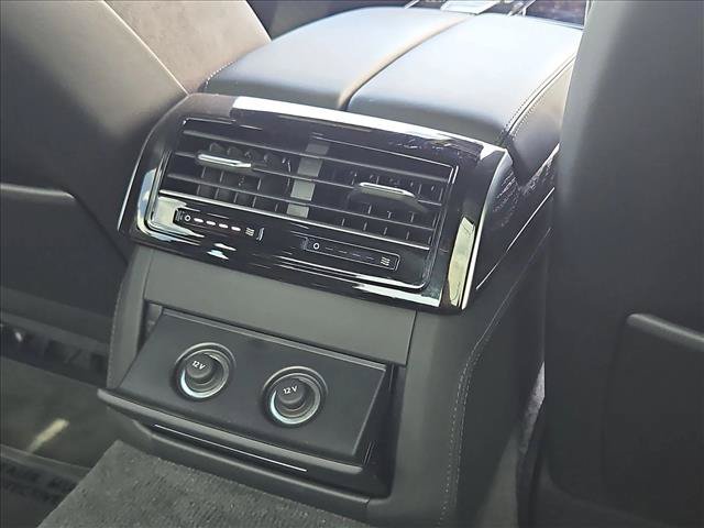 Used 2025 Audi A8 L 3.0T AWD/4WD image 22
