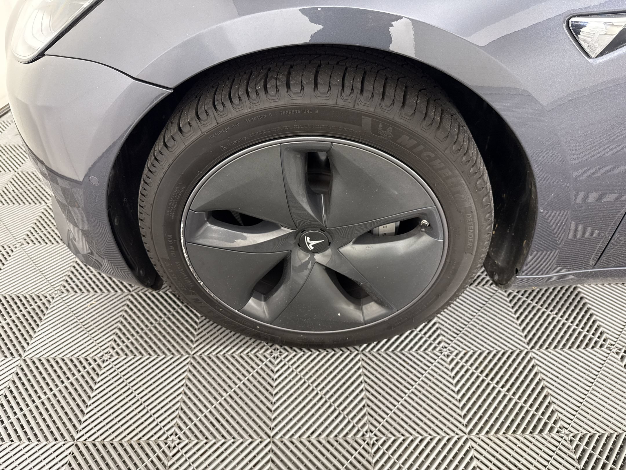 Used 2020 Tesla Model 3 Long Range AWD/4WD image 13