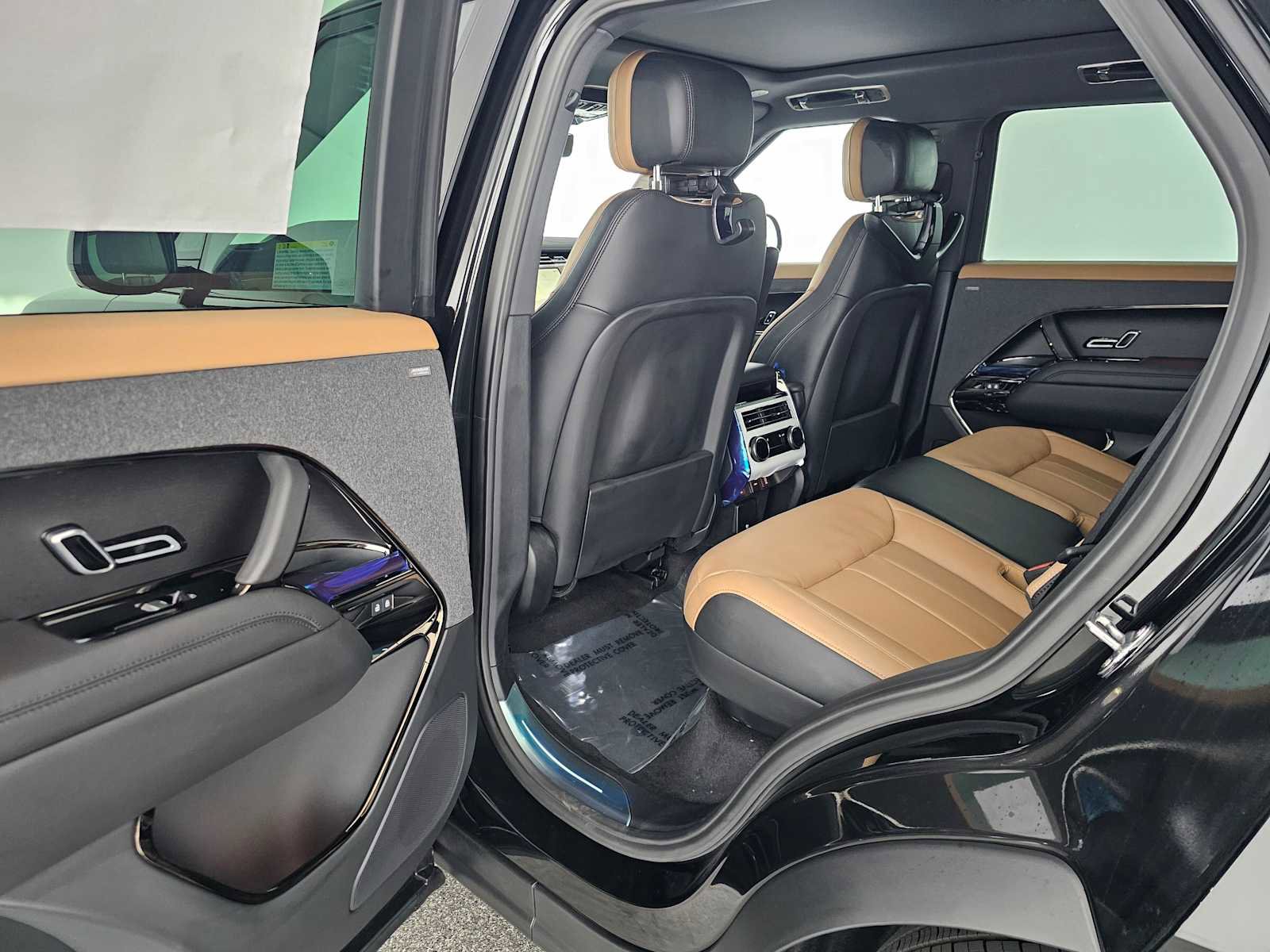 New 2026 Land Rover Range Rover Sport Dynamic SE AWD/4WD image 15