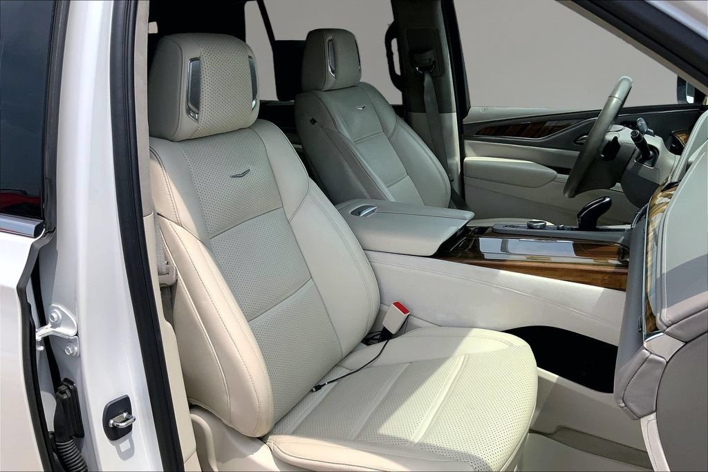 Used 2023 Cadillac Escalade Premium Luxury Platinum AWD/4WD image 7