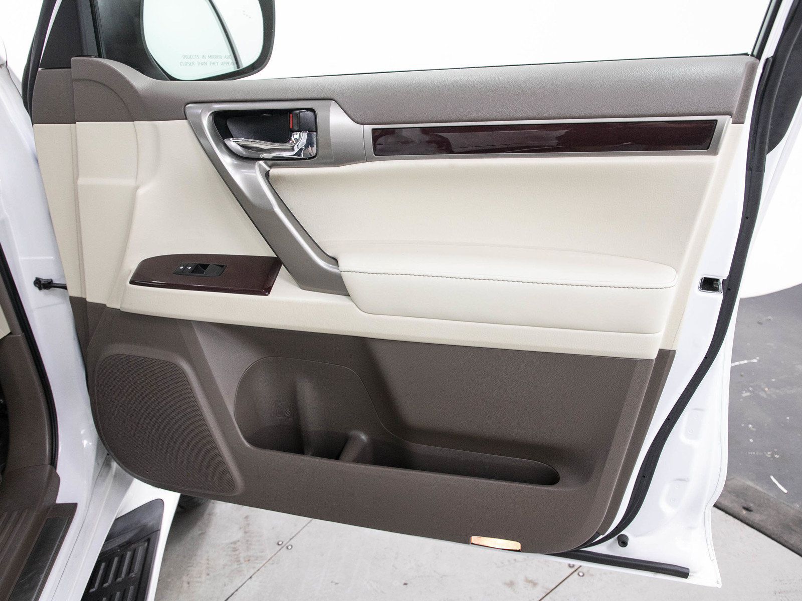 Used 2019 Lexus GX 460 Premium w/ Premium Package AWD/4WD image 11