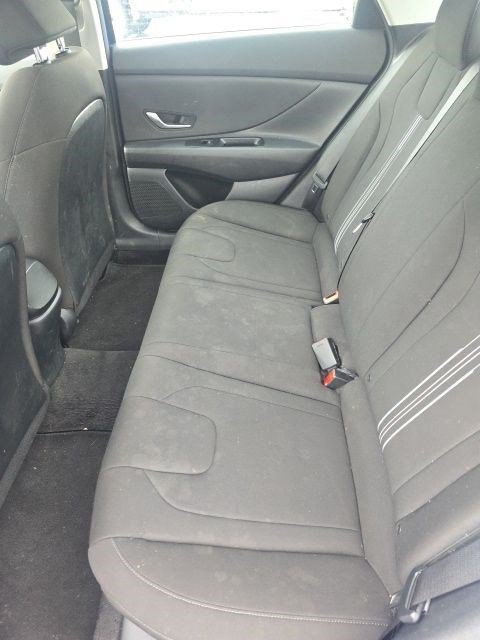 Used 2023 Hyundai Elantra SEL FWD image 15