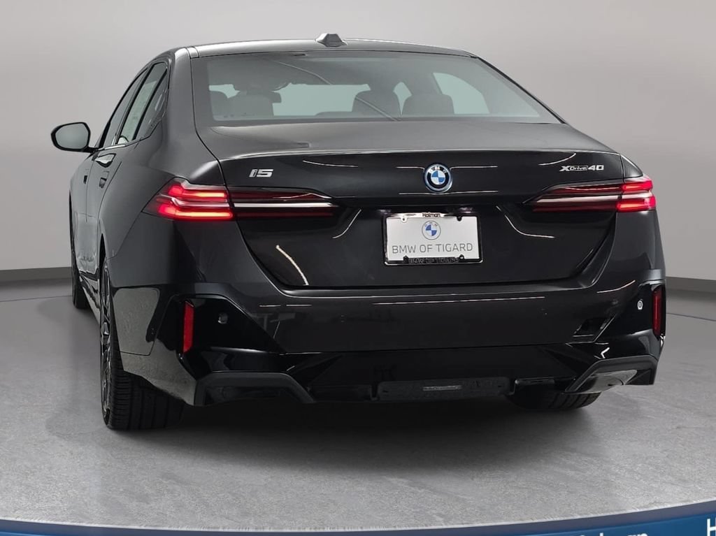New 2027 BMW i5 xDrive40 w/ M Sport Package AWD/4WD image 6