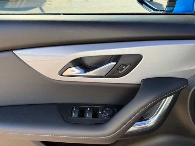 Used 2025 Chevrolet Blazer LT image 15