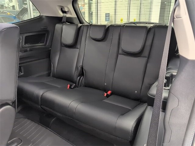 New 2025 Subaru Ascent Limited w/ Popular Package #2 image 13