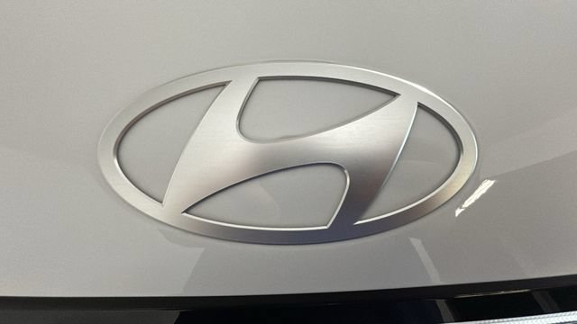 Certified 2024 Hyundai Kona SEL FWD image 8