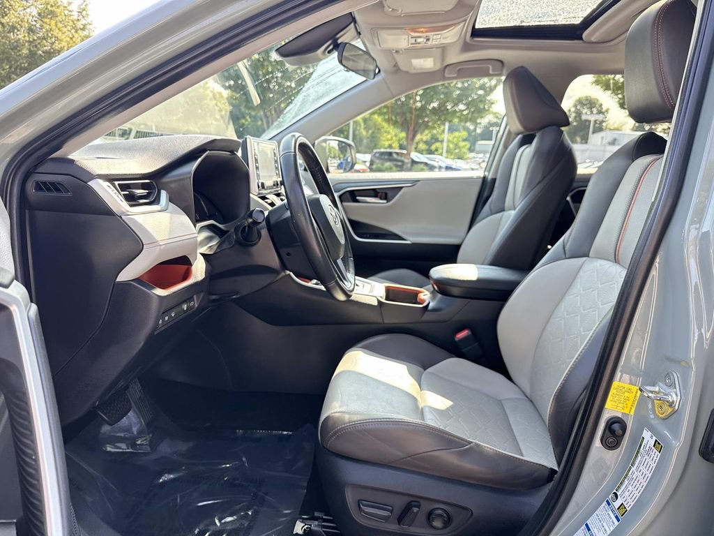 Used 2019 Toyota RAV4 Adventure w/ Cold Weather Package AWD/4WD image 18