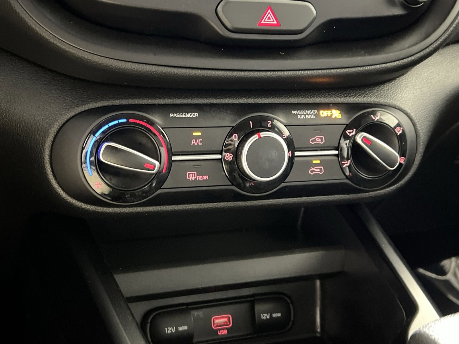 Used 2021 Kia Soul LX image 19