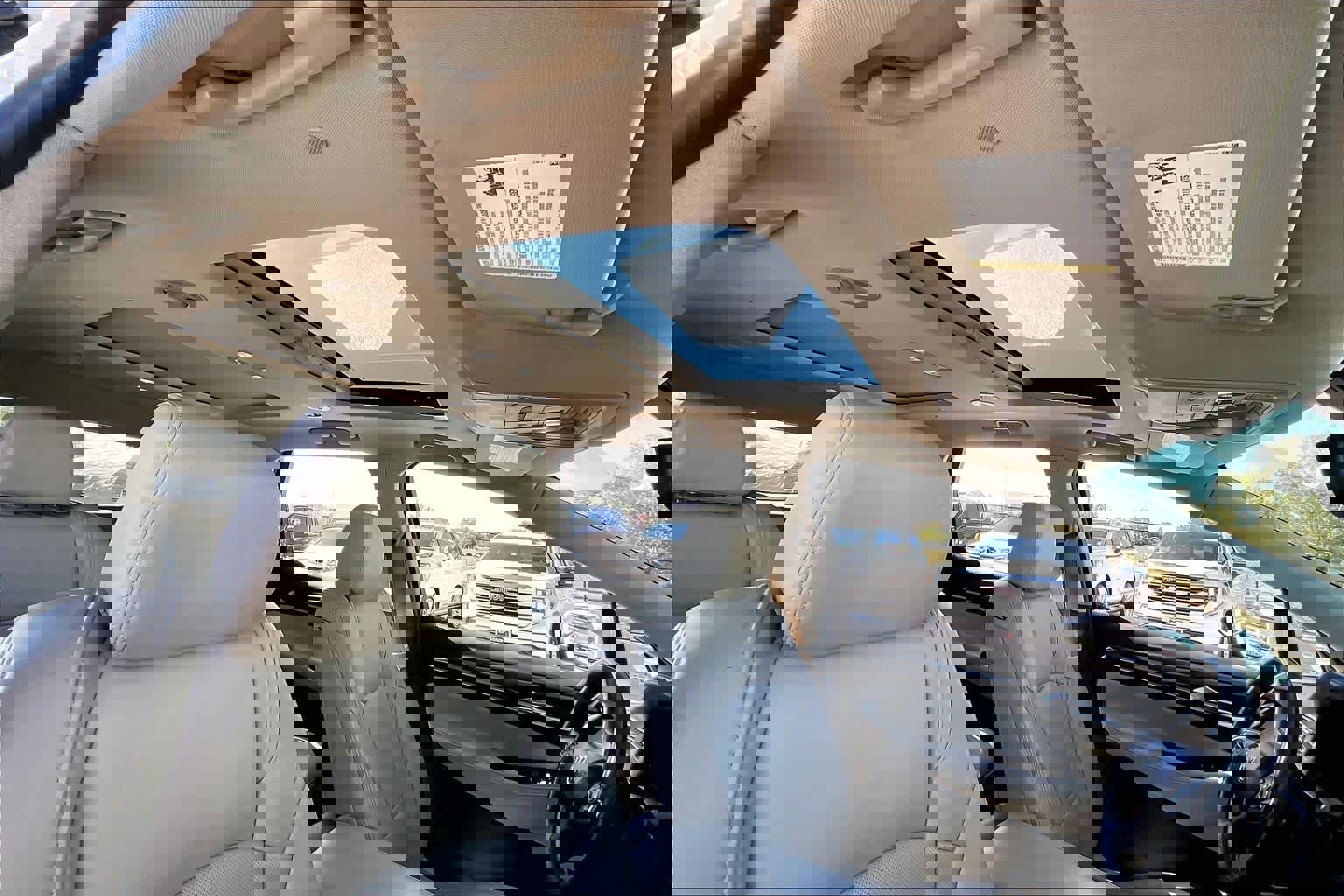 Used 2019 Buick Enclave Essence image 13