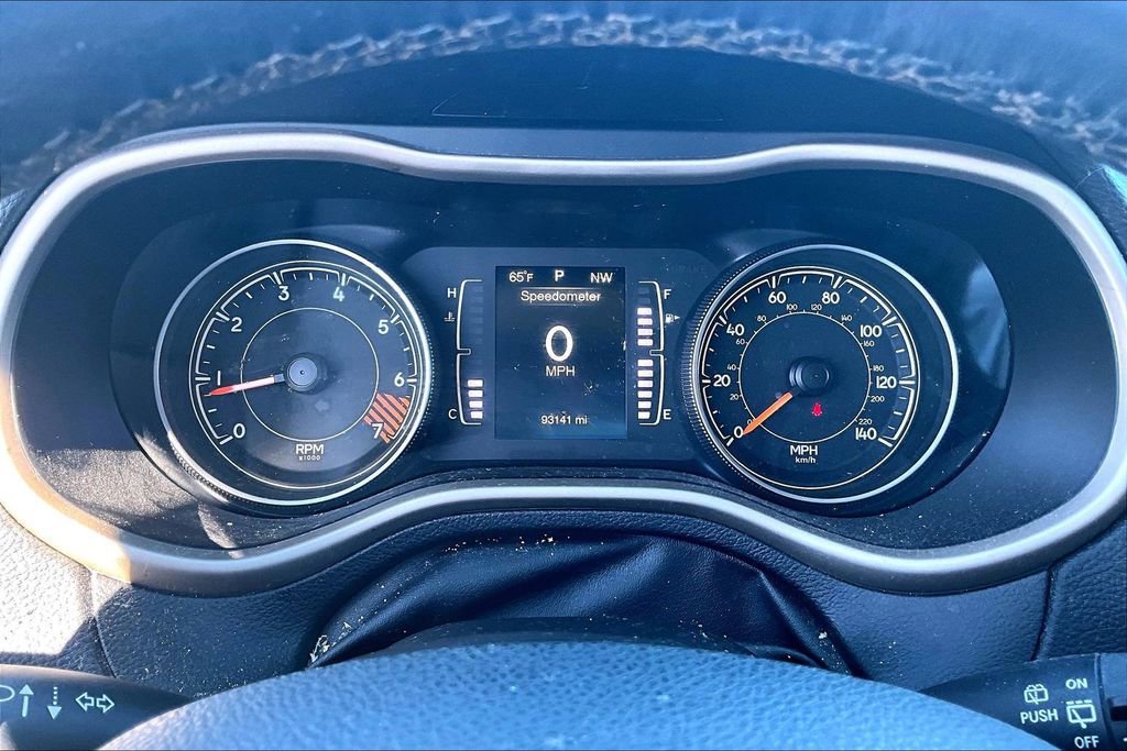 Used 2015 Jeep Cherokee Latitude w/ Comfort/Convenience Group image 13