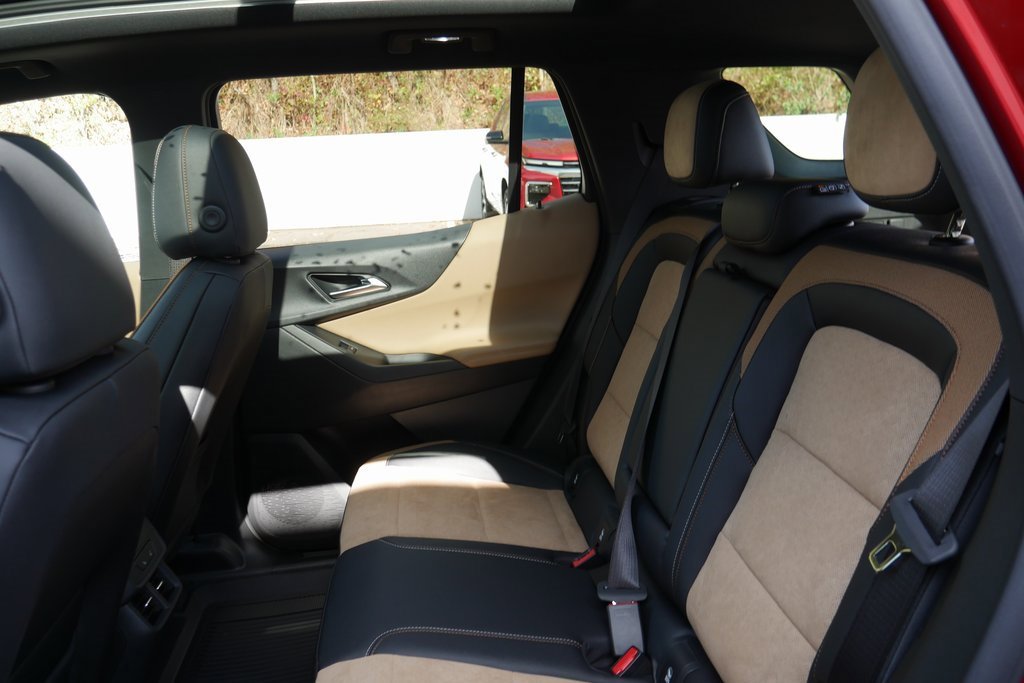 New 2026 Chevrolet Equinox ACTIV w/ Convenience Package III image 28