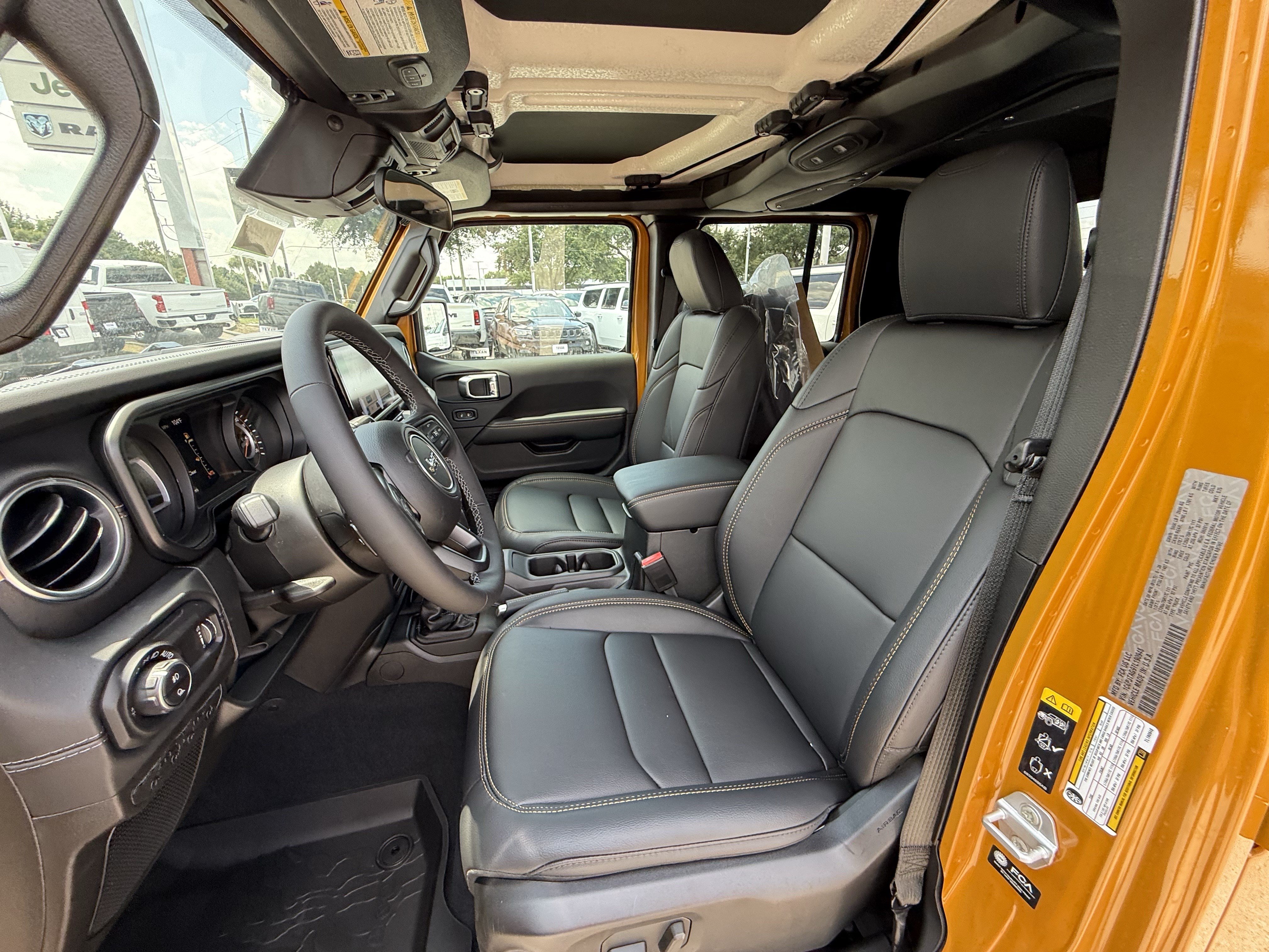 New 2026 Jeep Gladiator Sport AWD/4WD image 17