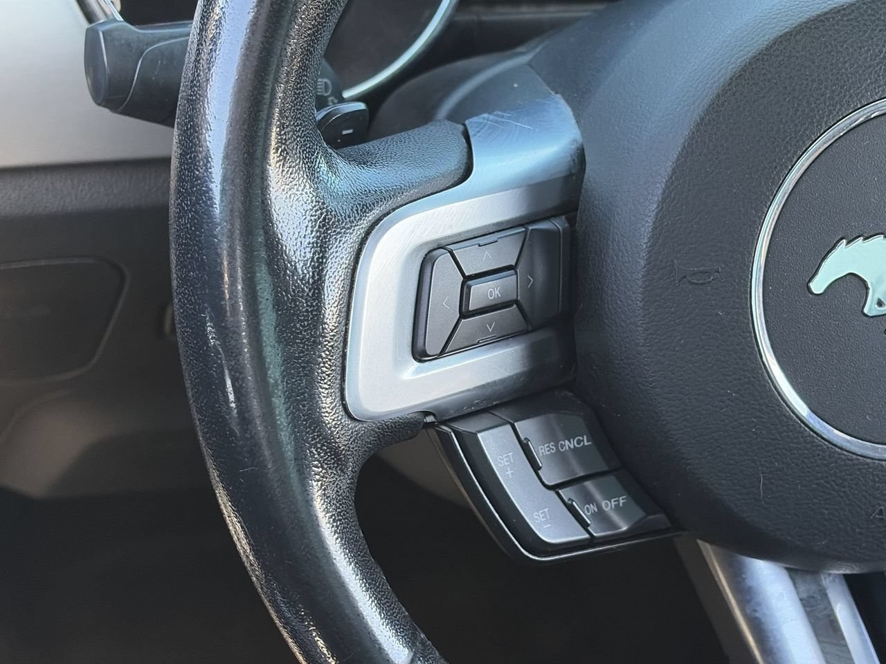 Used 2017 Ford Mustang Premium RWD image 22