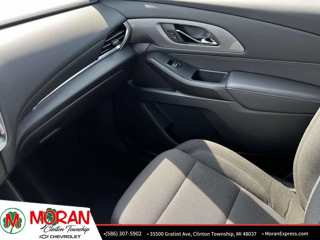 Certified 2023 Chevrolet Traverse LT FWD image 28