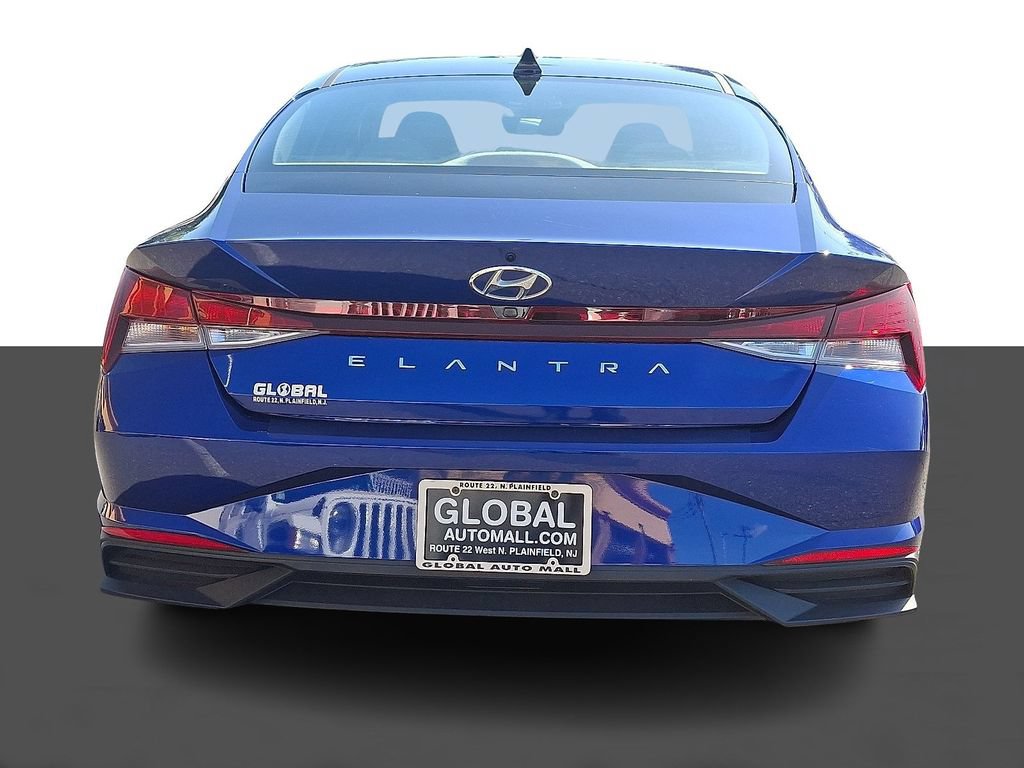 Used 2023 Hyundai Elantra SEL w/ Convenience Package FWD image 6