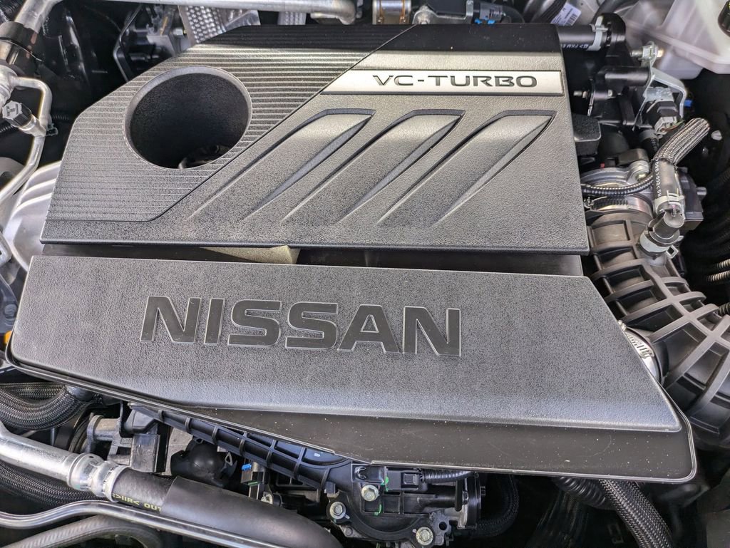 Used 2023 Nissan Rogue SV image 34