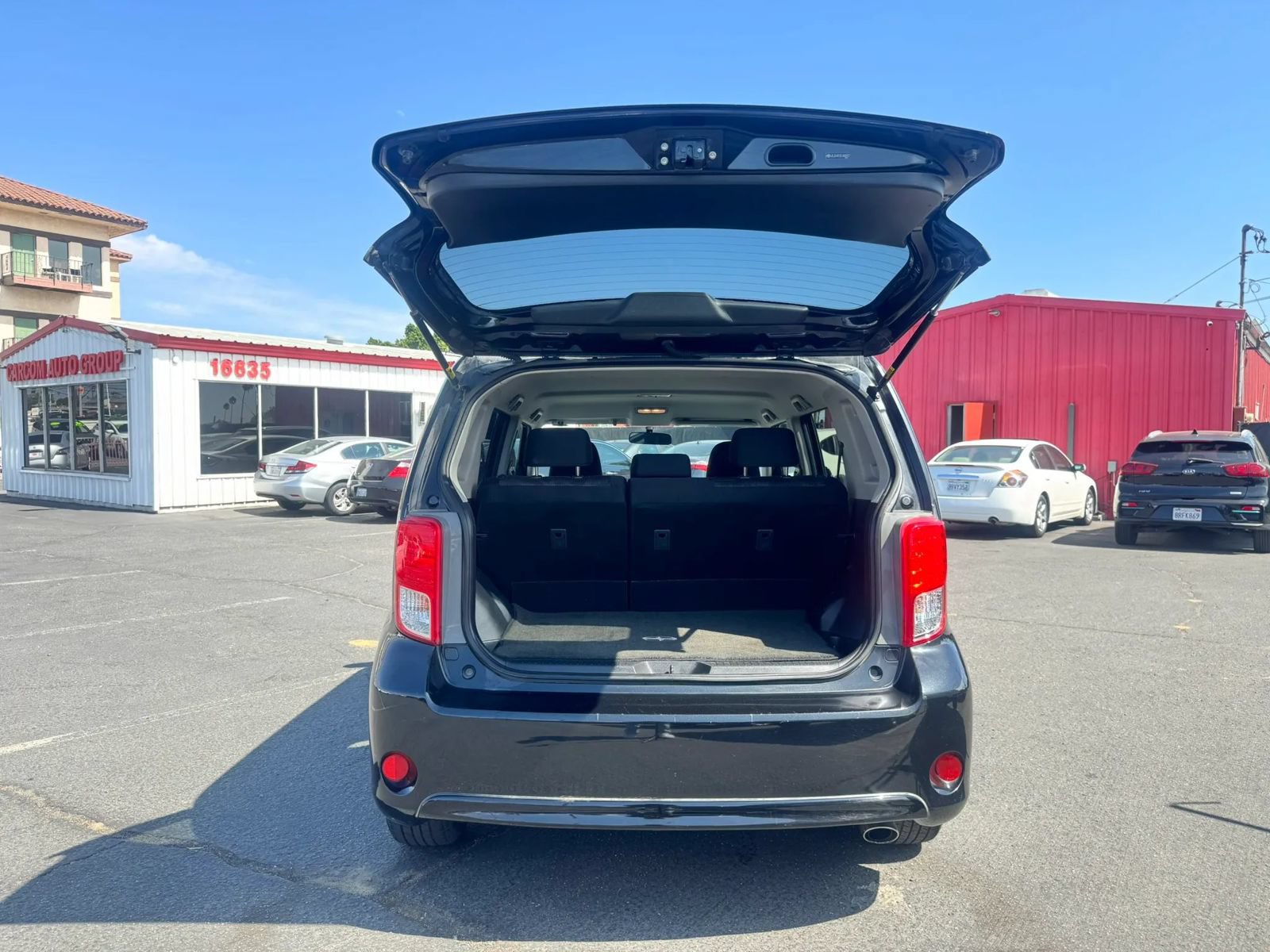 Used 2014 Scion xB FWD image 7