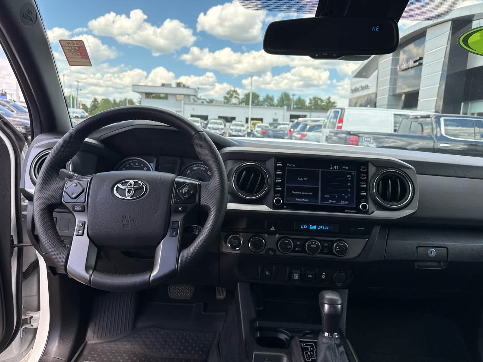 Used 2022 Toyota Tacoma TRD Sport AWD/4WD image 15