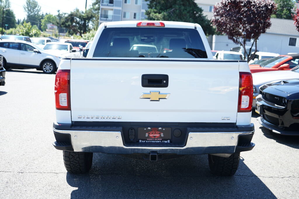 Used 2018 Chevrolet Silverado 1500 LTZ w/ LTZ Plus Package image 4