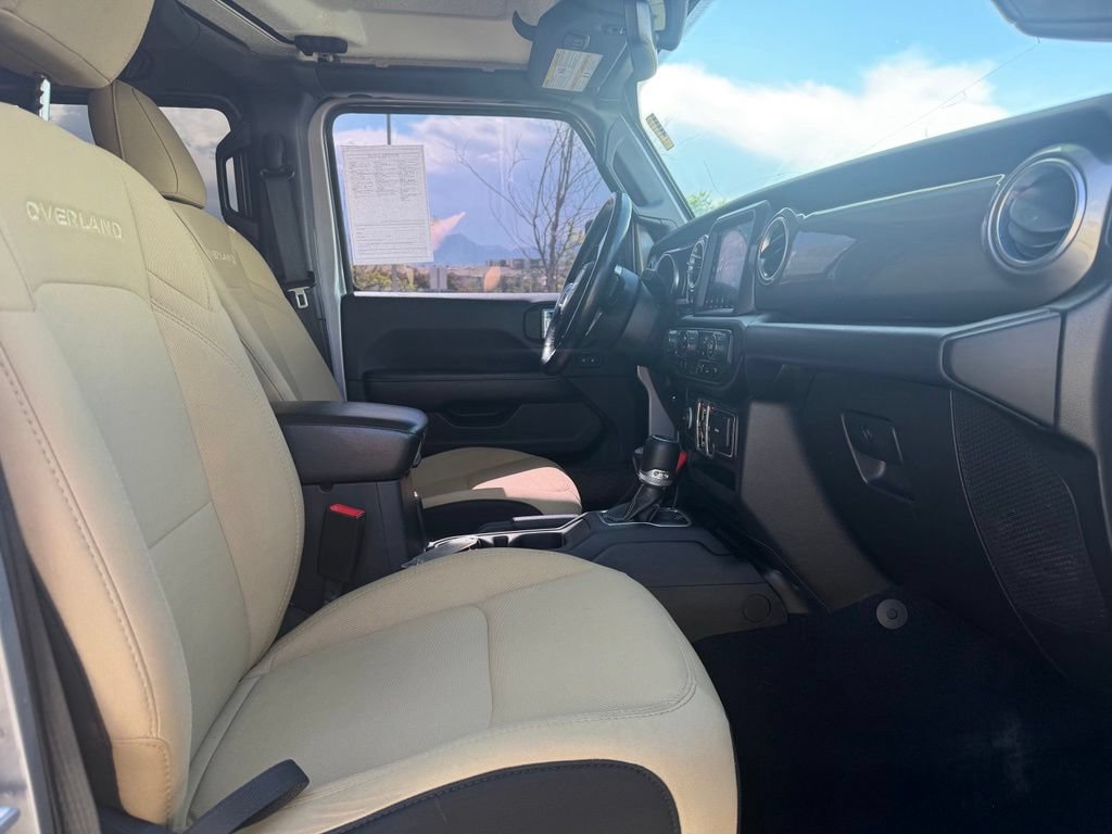 Used 2020 Jeep Gladiator Overland AWD/4WD image 30
