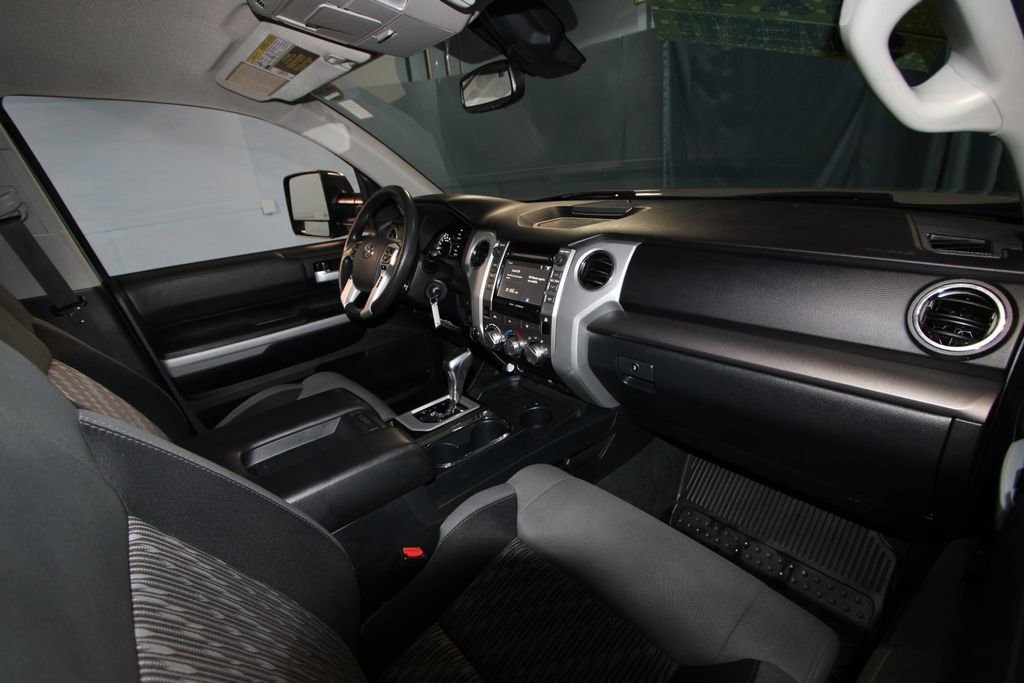 Used 2018 Toyota Tundra SR5 image 21